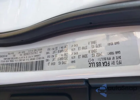 2017 Jeep Grand Cherokee Laredo 4X4 z USA, uszkodzony, nr VIN 1C4RJFAG1HC886388